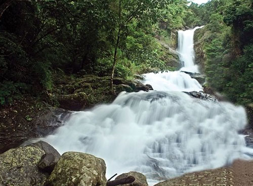 Iruppu falls